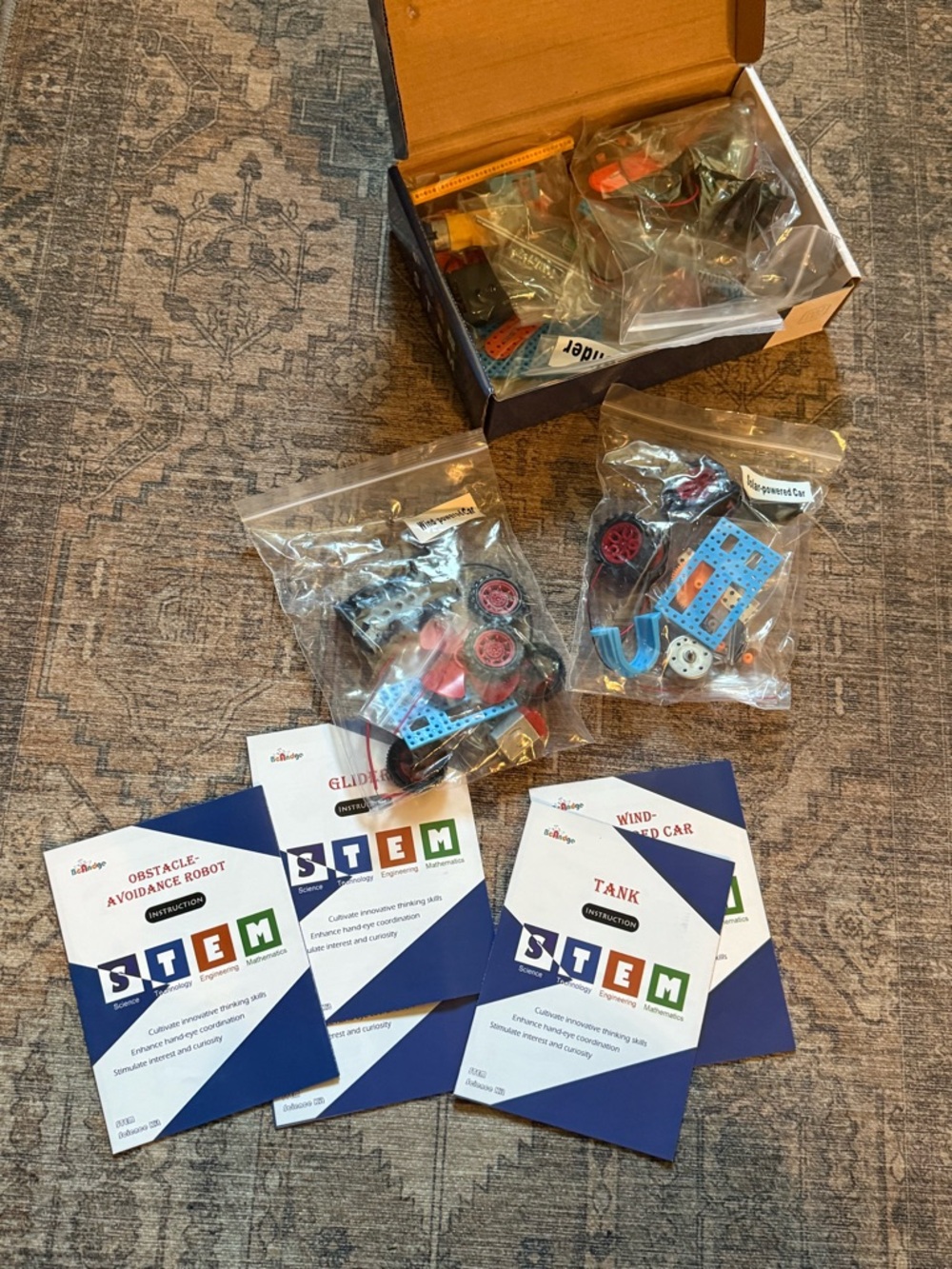 BeAndge Kids Electric Robot Kits - 5ct for 6+ ages - Picture 3 of 7